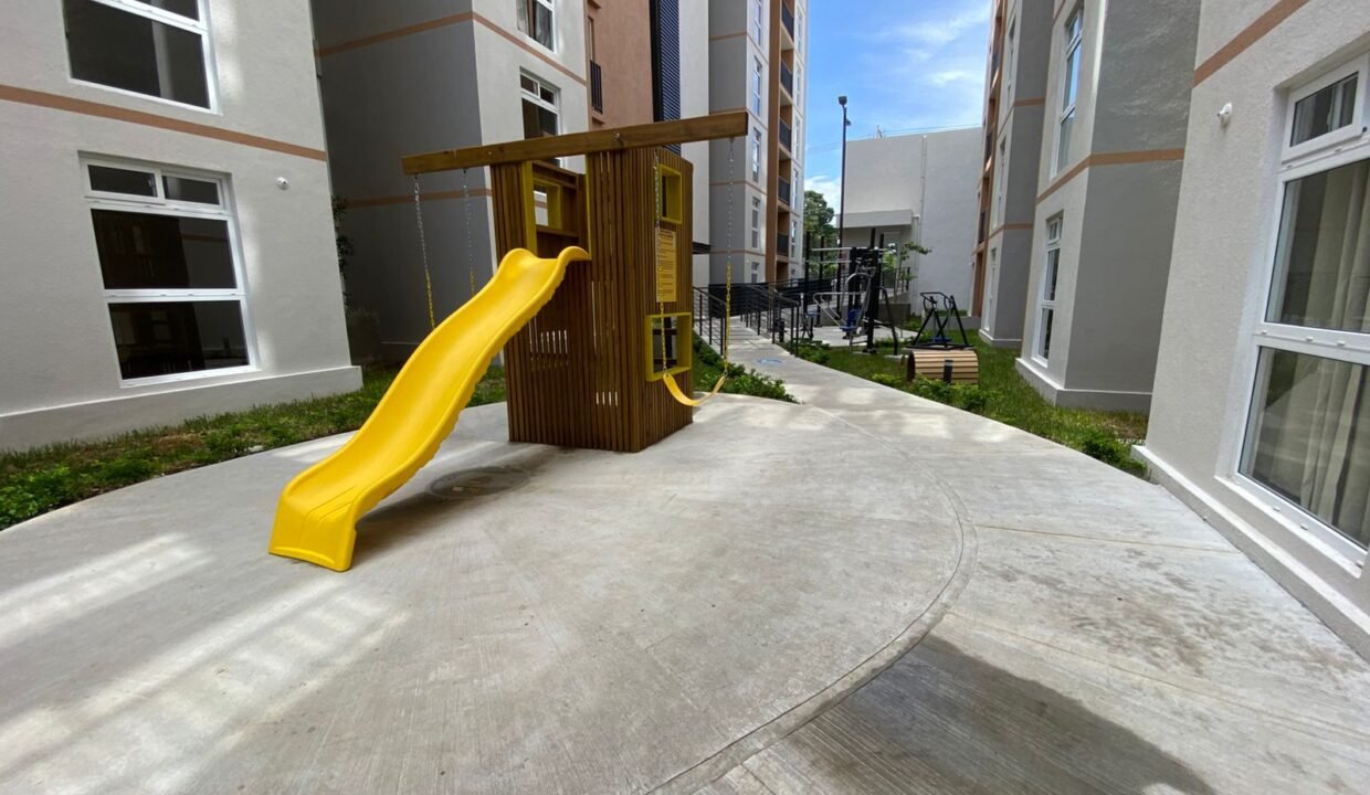 Apartamento en Zona 16 Edificio con Terraza y Gimnasio Guatemala (3)