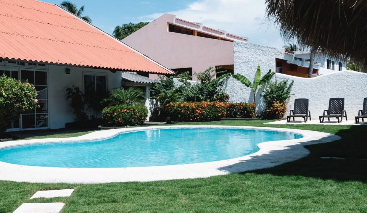 Casa en San Marino Piscina Privada Ciudad (4)