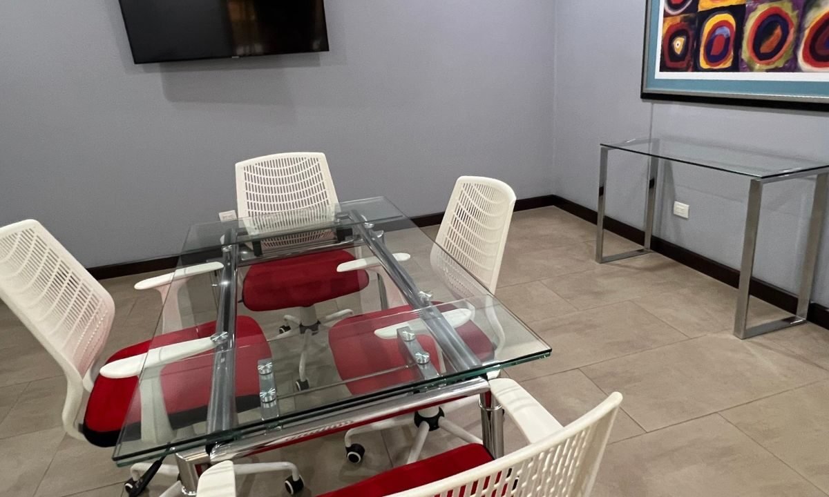 Penthouse en Zona 10 Amplio Balcón y Preciosa Vista a la Ciudad Ciudad de Guatemala (6)