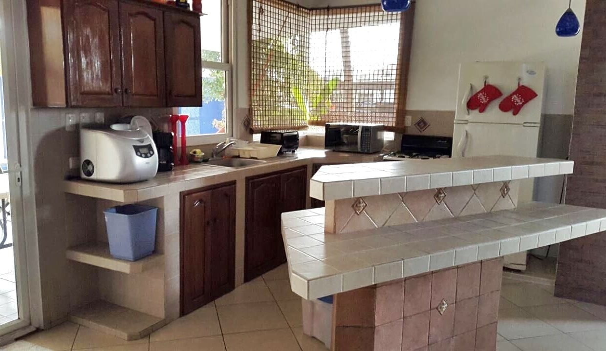 Casa de Playa en Condominio Exclusivo Salida Privada al Mar Amueblada (2)