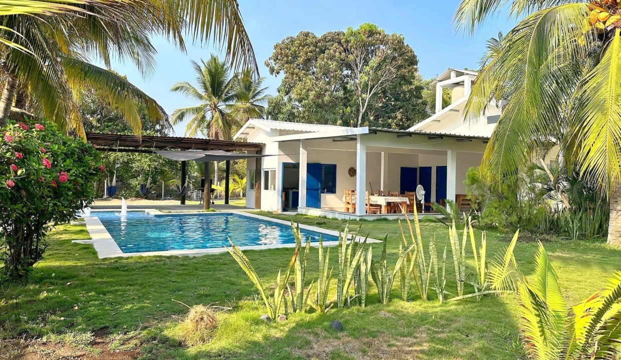 Casa en Hawaii Dos Terrenos El Cebollito Guatemala (19)