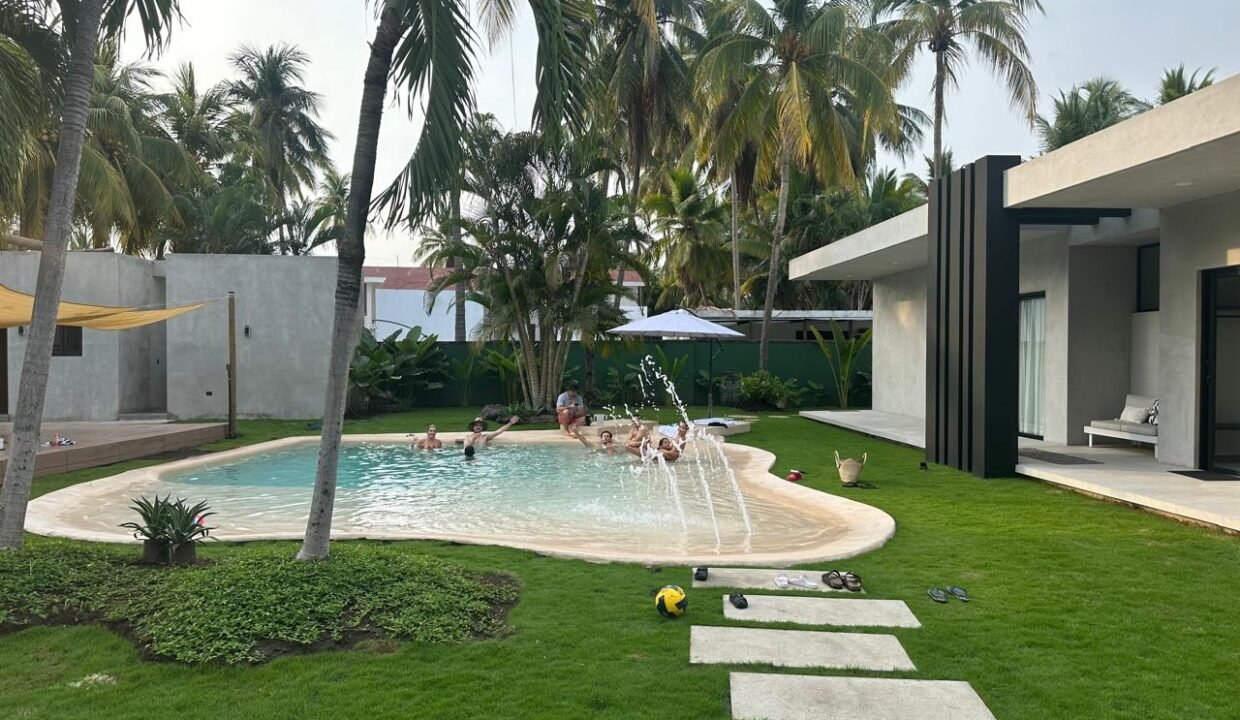 casa en venta en likin frente reserva natural manglar lujo equipamiento espacios amplios (1)