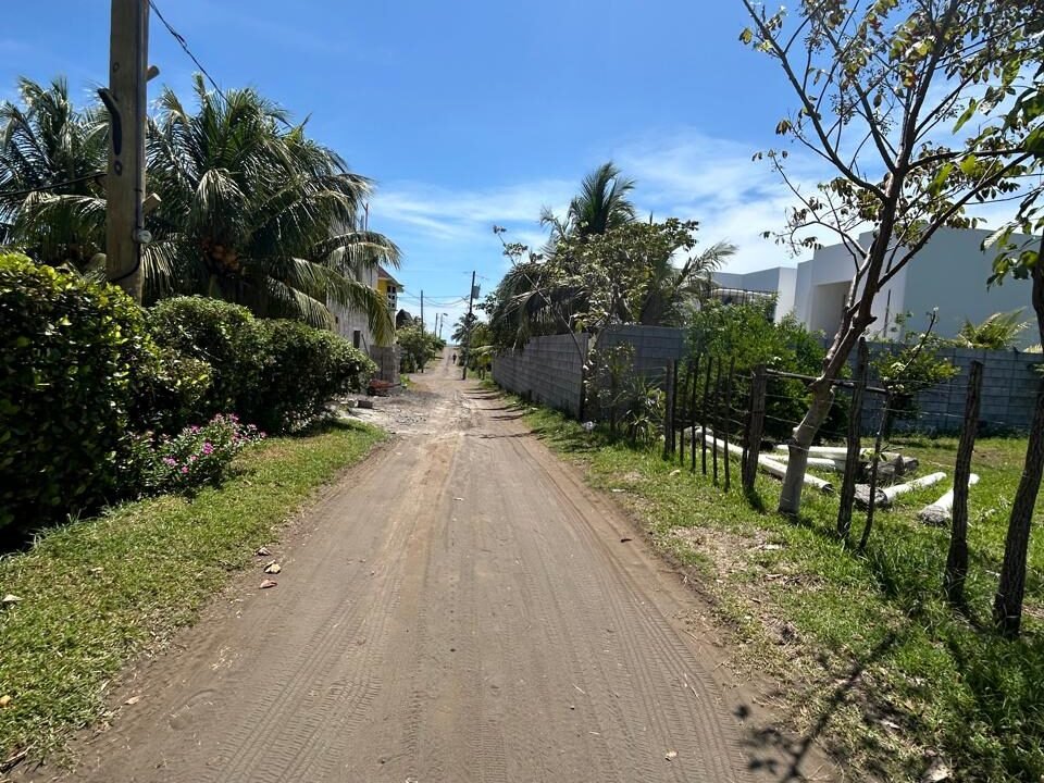 terreno en el paredon centrico zona hotelera (2)