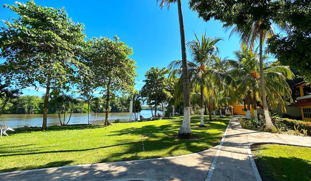 Apartamento en Buena Vista Acceso a Piscina y Restaurante Iztapa (15)