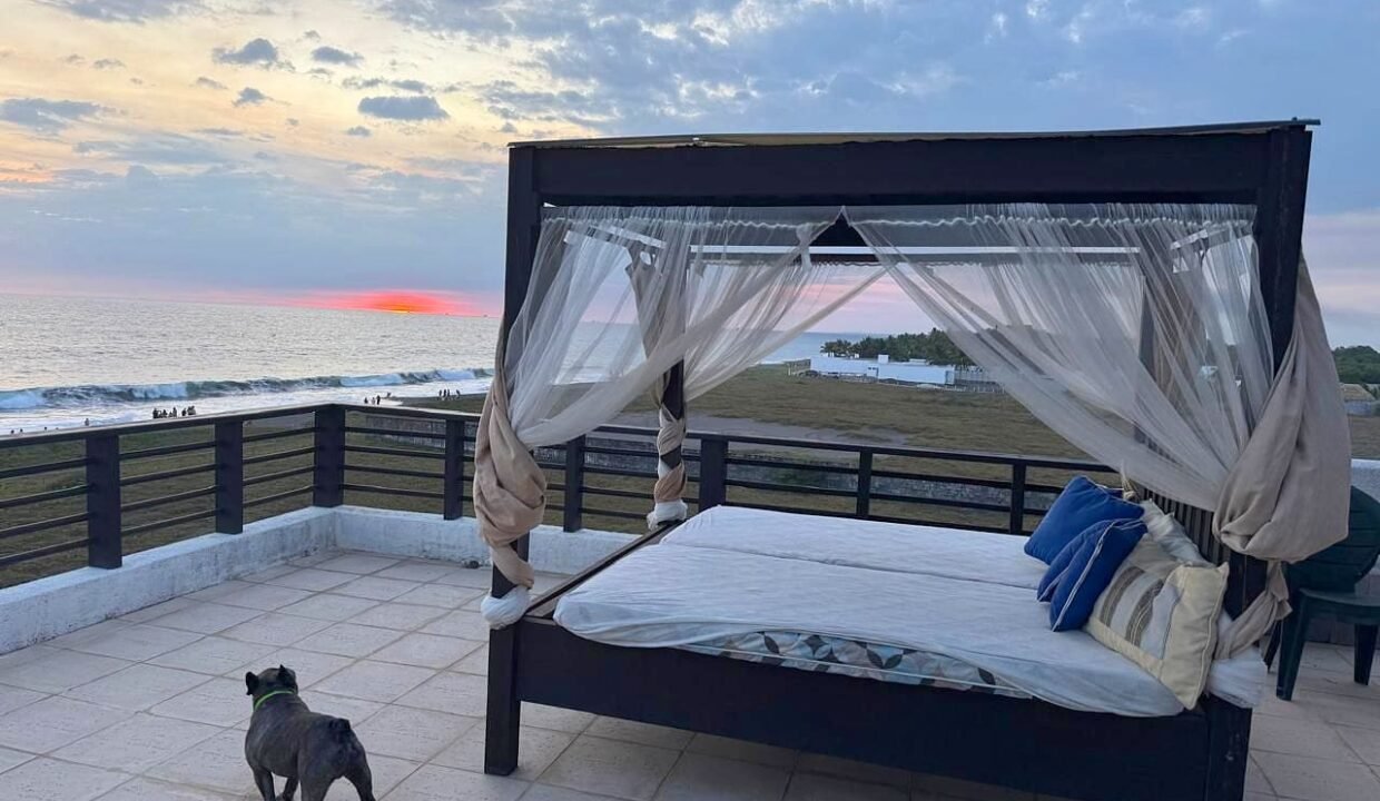 Casa en Blanc Frente al Mar Ricardo Fish Real Estate (29)