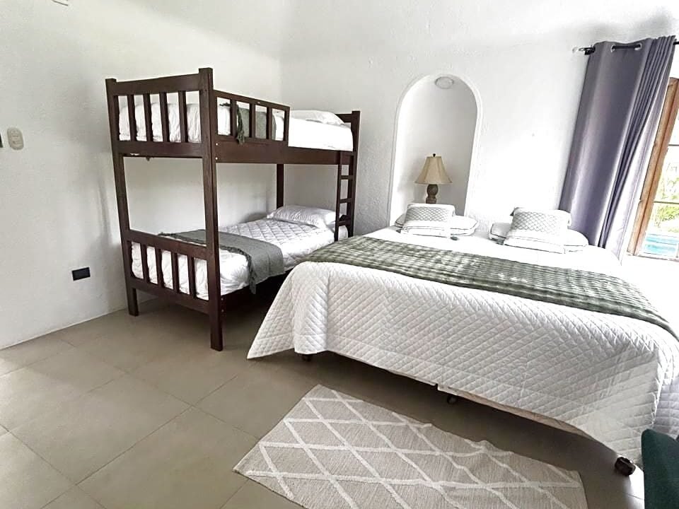 Casa en Punta Vela Muelle y Canal (11)