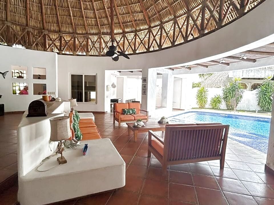 Casa en San Marino 2 Frente al Canal Ricardo Fish Real Estate (13)