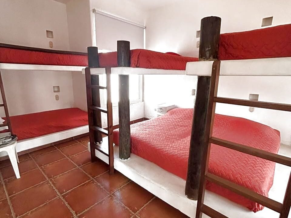 Casa en San Marino Amplio Espacio San Marino 2 v (3)