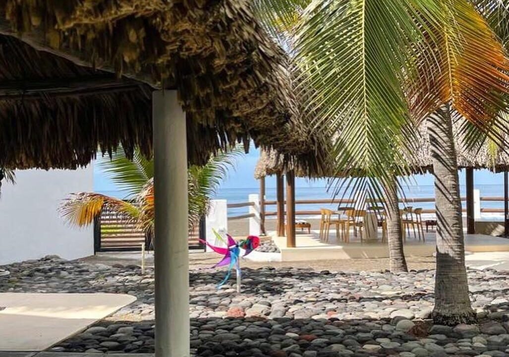 Casa en Venta Frente al Mar (2)