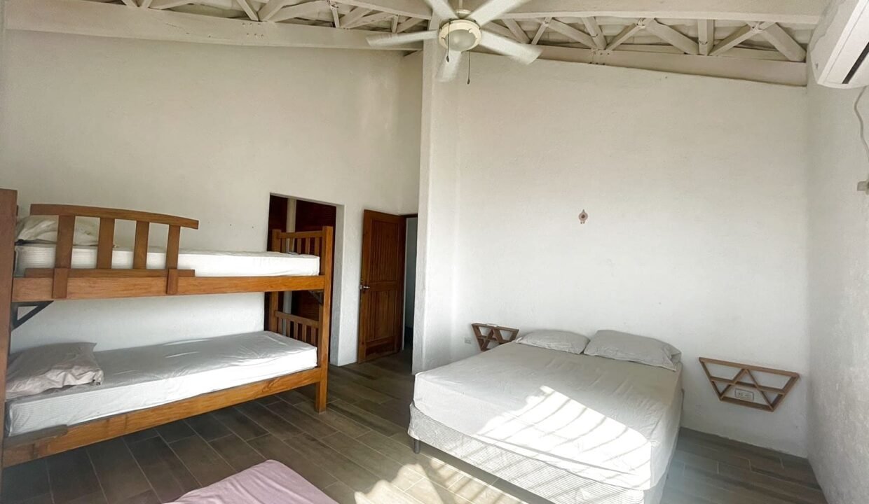 Casa en Waikiki Frente al Mar y Piscina (19)