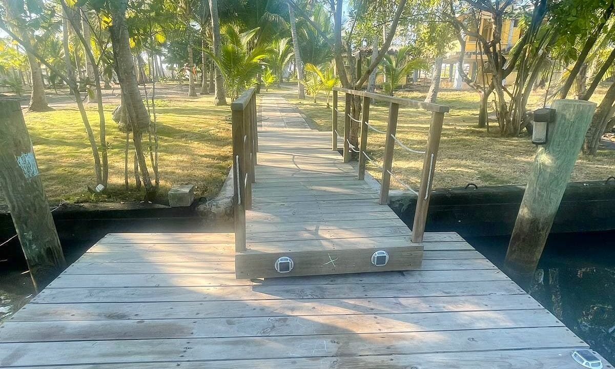 Casa en Waikiki Frente al Mar y Piscina (33)