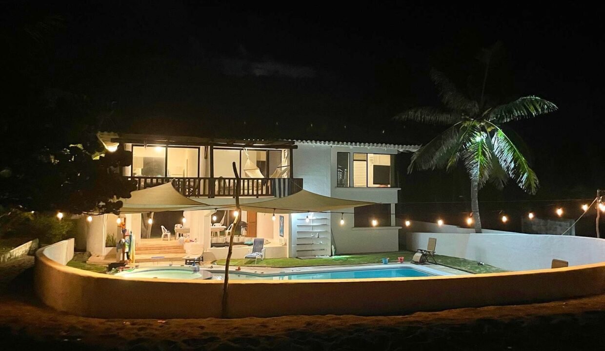 Casa en Waikiki Frente al Mar y Piscina (41)