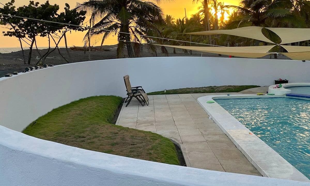 Casa en Waikiki Frente al Mar y Piscina (47)