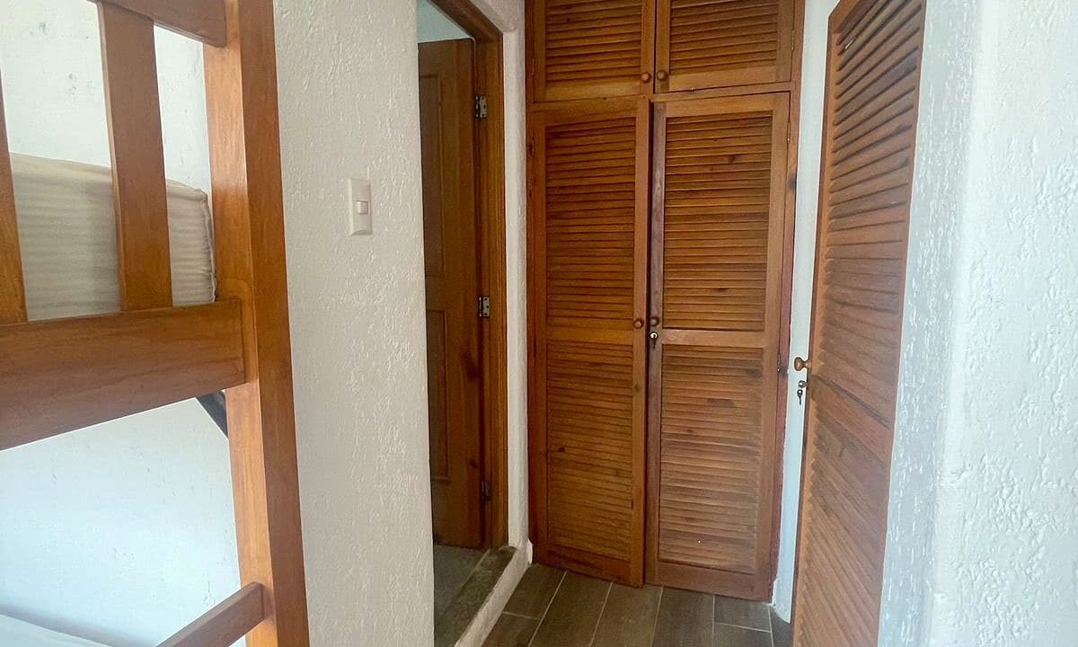 Casa en Waikiki Frente al Mar y Piscina (49)