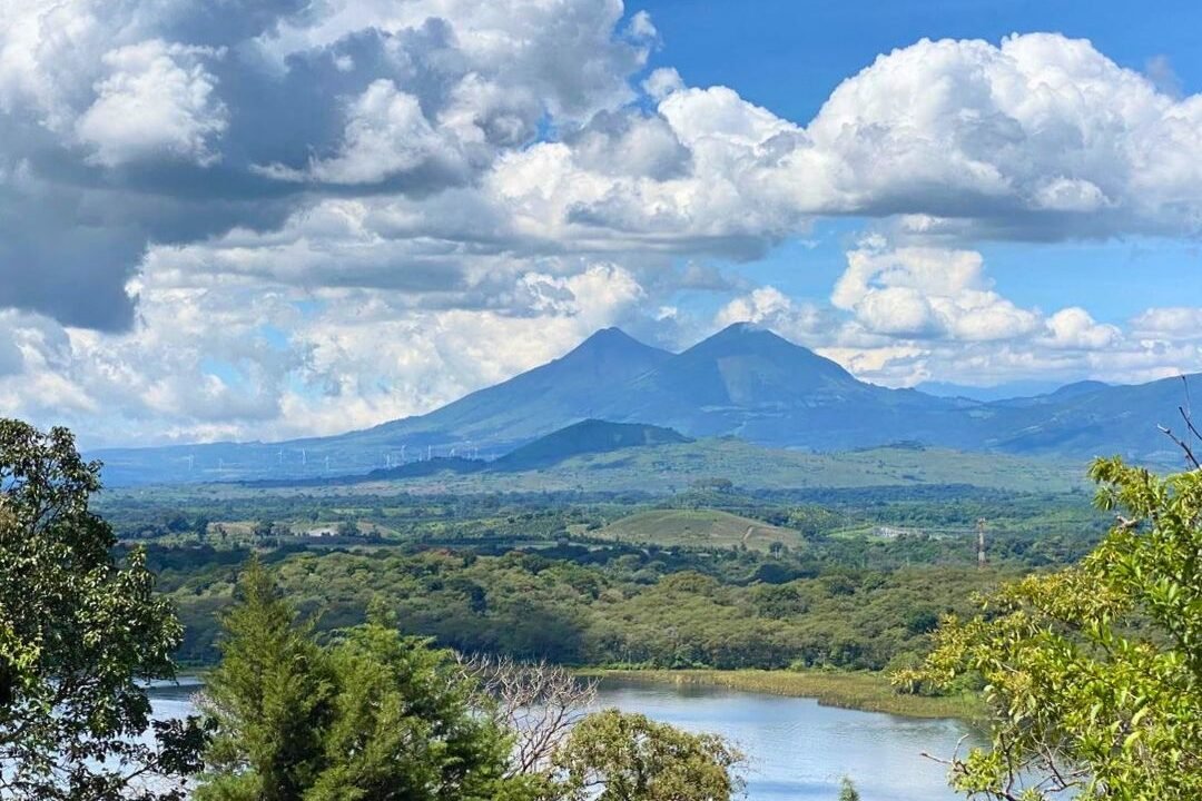 Terreno en Laguna del Pino Espectacular Vista a la Laguna (3)