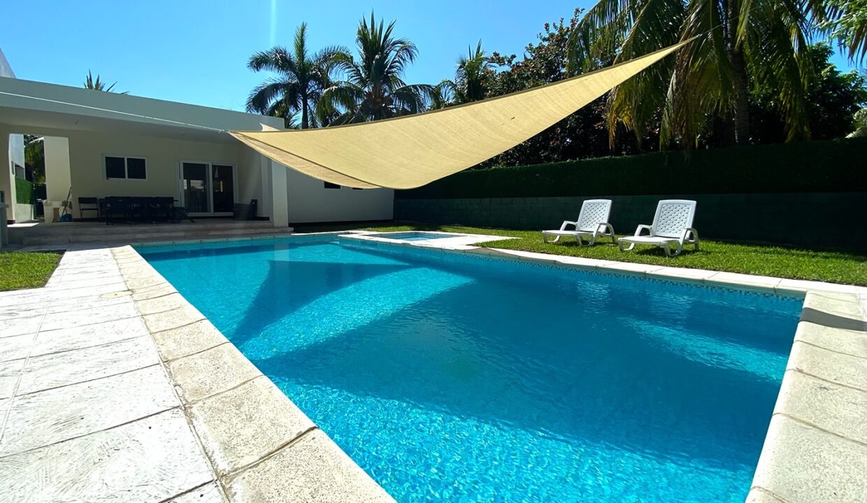 Casa en Altamar Nueva con Salida al Mar piscina