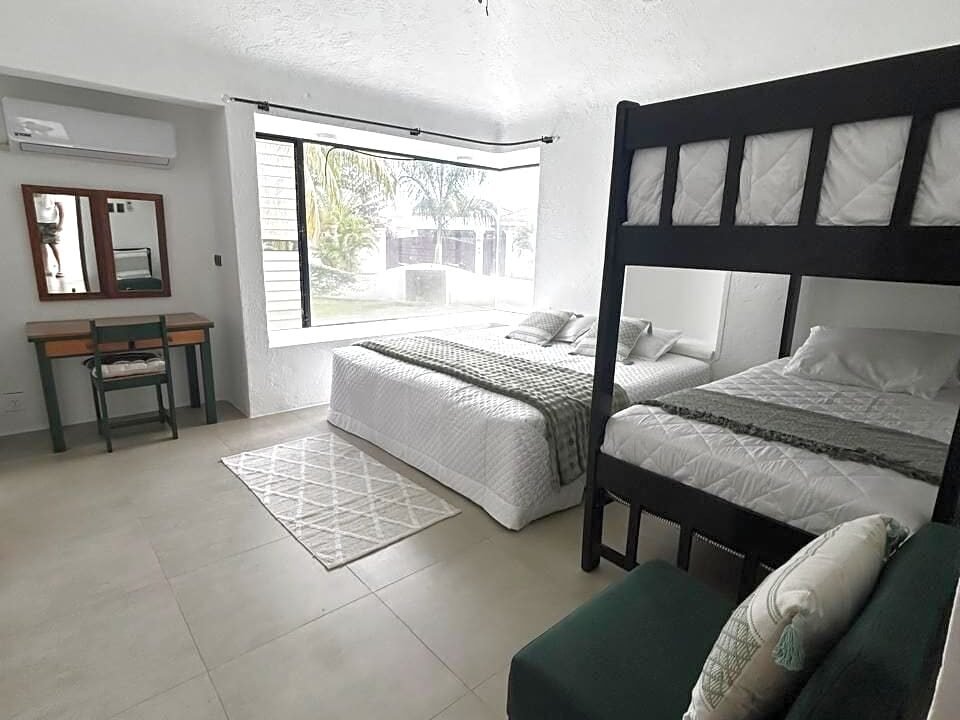 Casa en Punta Vela Recién Remodelada para 14 Personas (7)