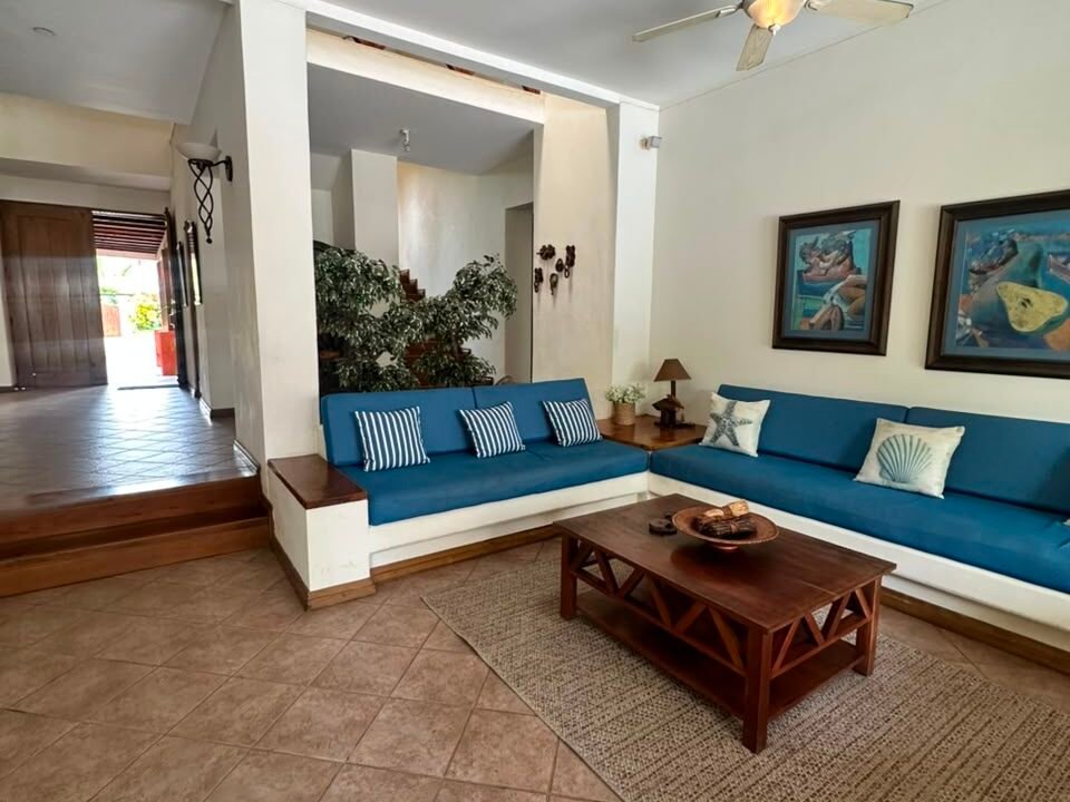 Casa en Puerta del Mar Excelente Estado Vista a la Laguna (53)