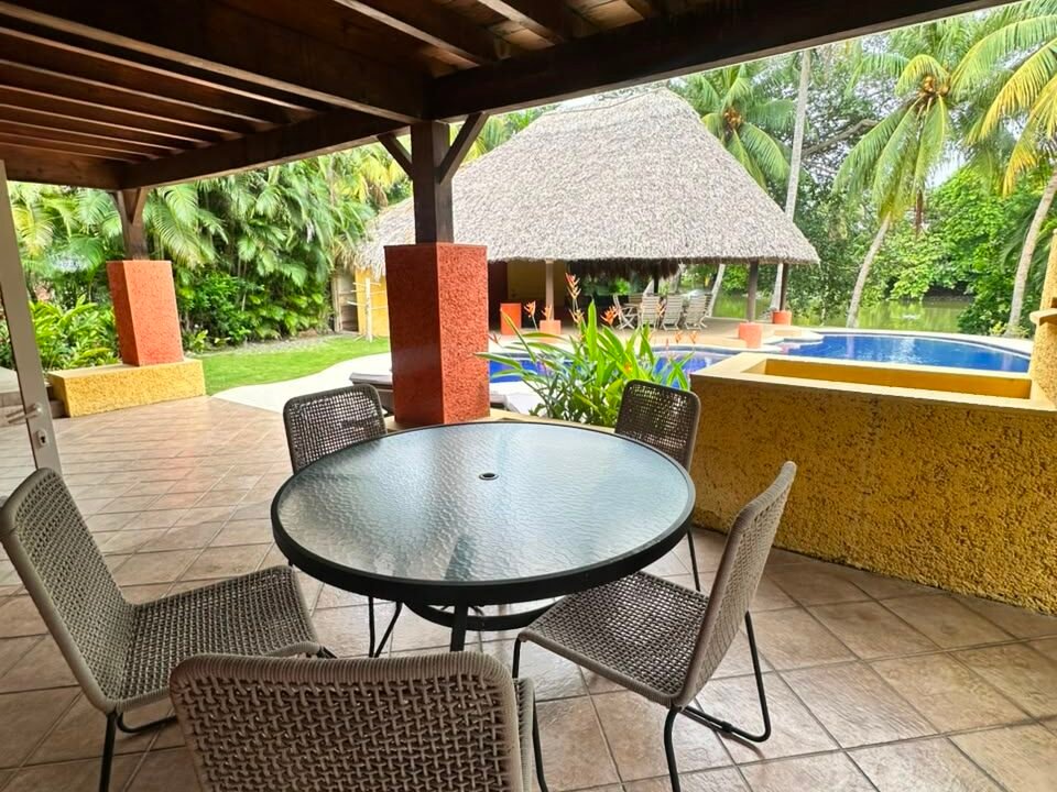 Casa en Puerta del Mar Excelente Estado Vista a la Laguna (54)