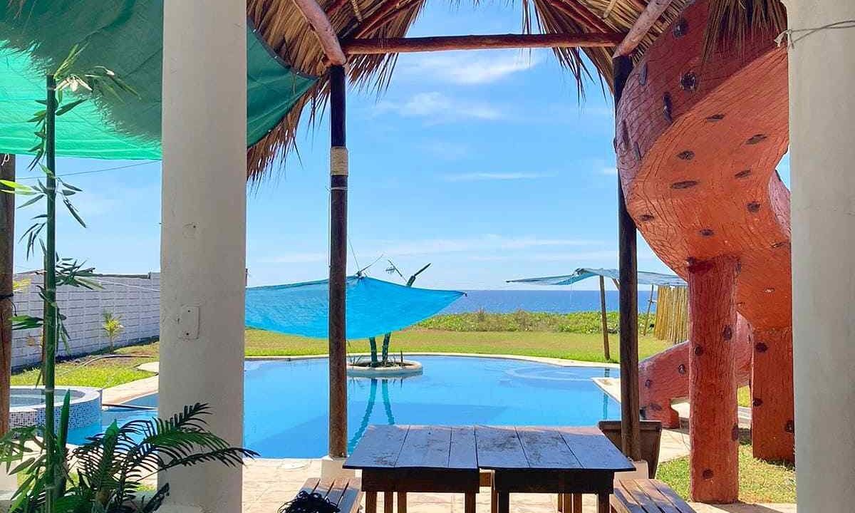 Estelar casa frente al mar con tobogan (13)