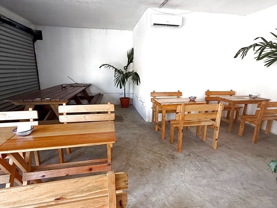 Hostal y Locales Comerciales En Zona Hotelera Propiedad Comercial en El Paredón (5)