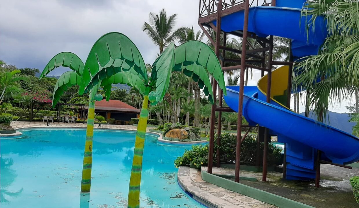 Terreno en Campo Aventura Terreno Grande Palín (1)