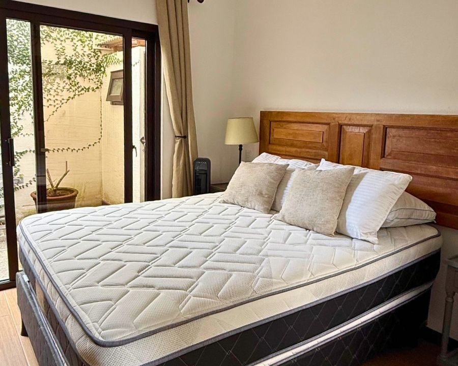 Townhouse En Condominio Cerrado Amueblado Antigua Guatemala (10)