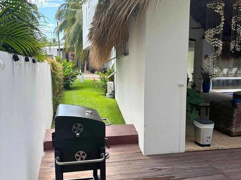 Casa En Sea Side Amplia Área Social con Jacuzzi y Preciosa Piscina Chulamar (22)