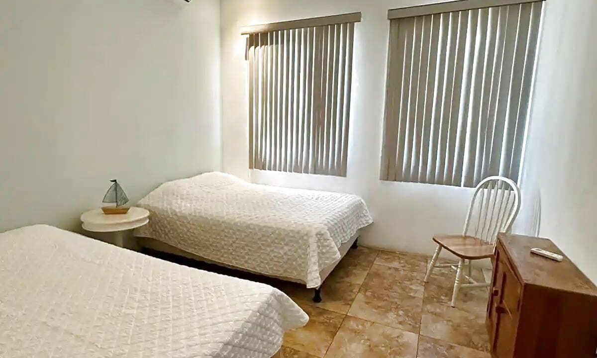 Casa En Sea Side Amplia Área Social con Jacuzzi y Preciosa Piscina Chulamar (35)