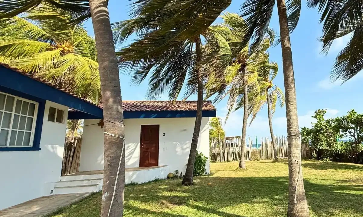 Casa Frente Al Mar Espaciosa Km 139 Monterrico (10)