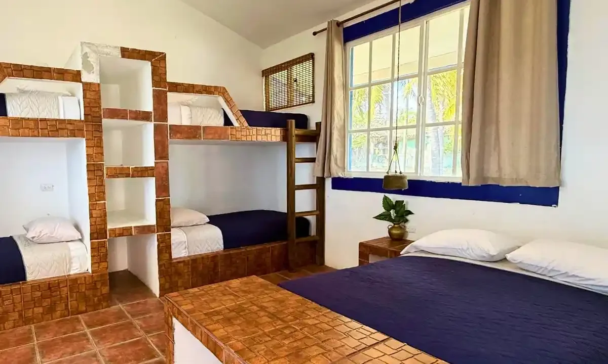 Casa Frente Al Mar Espaciosa Km 139 Monterrico (11)