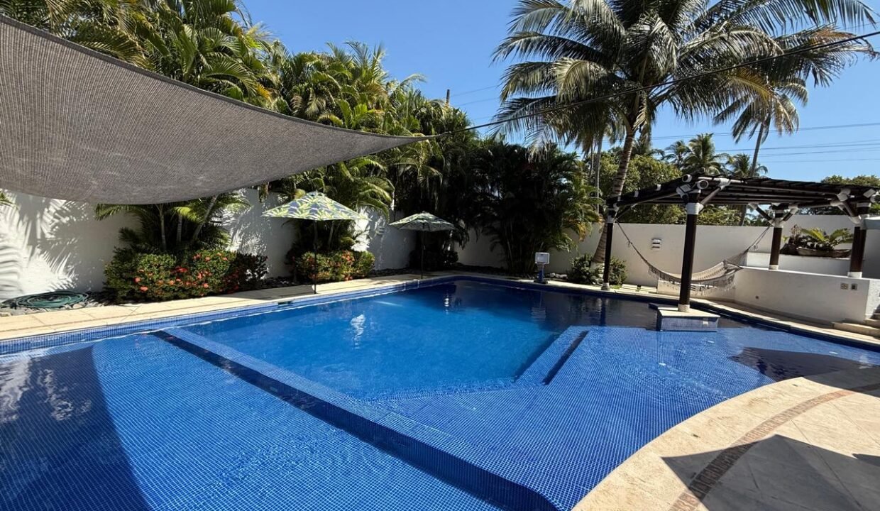 Casa en Condominio Marena Piscina y Jacuzzi Grande $575000 (16)