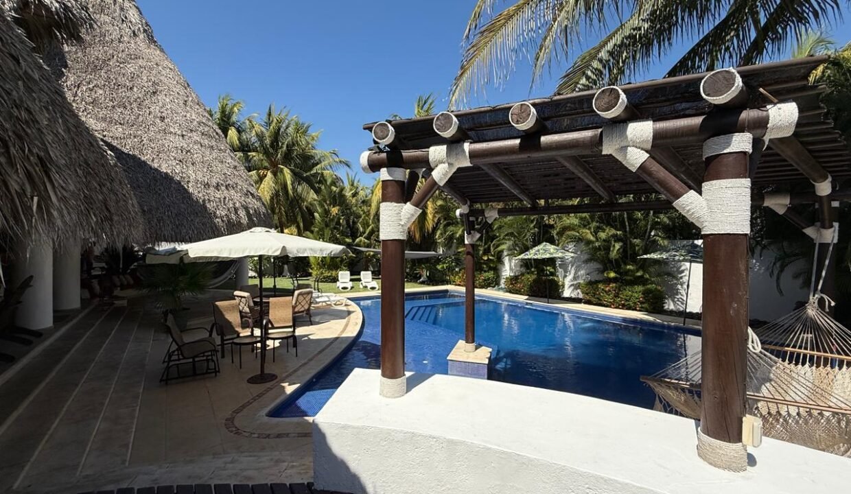 Casa en Condominio Marena Piscina y Jacuzzi Grande $575000 (3)