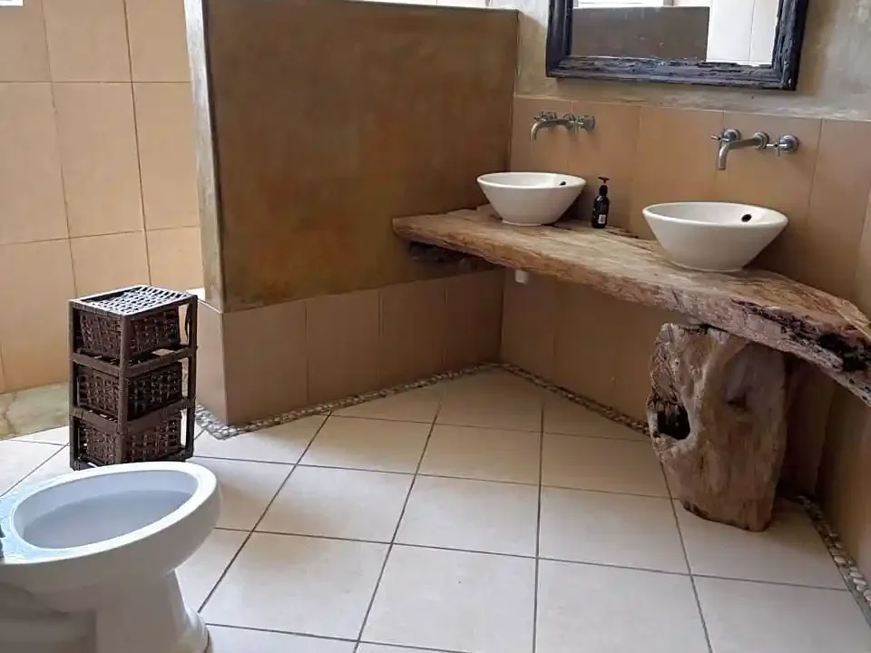 Casa en Monterrico Espaciosa Amplia Piscina y Rancho Km 8.5 (12)