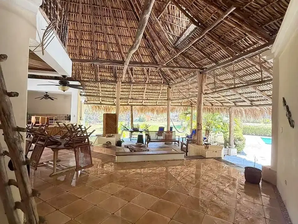 Casa en Monterrico Espaciosa Amplia Piscina y Rancho Km 8.5 (3)