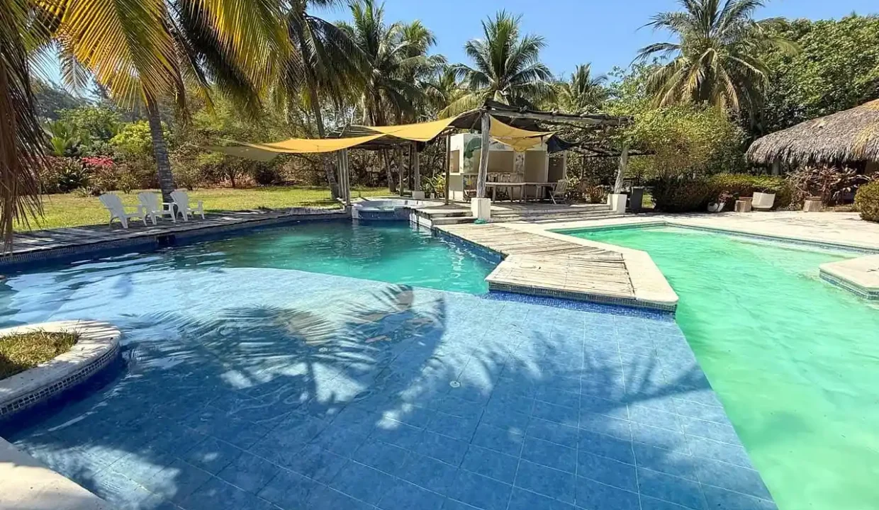 Casa en Monterrico Espaciosa Amplia Piscina y Rancho Km 8.5 (4)
