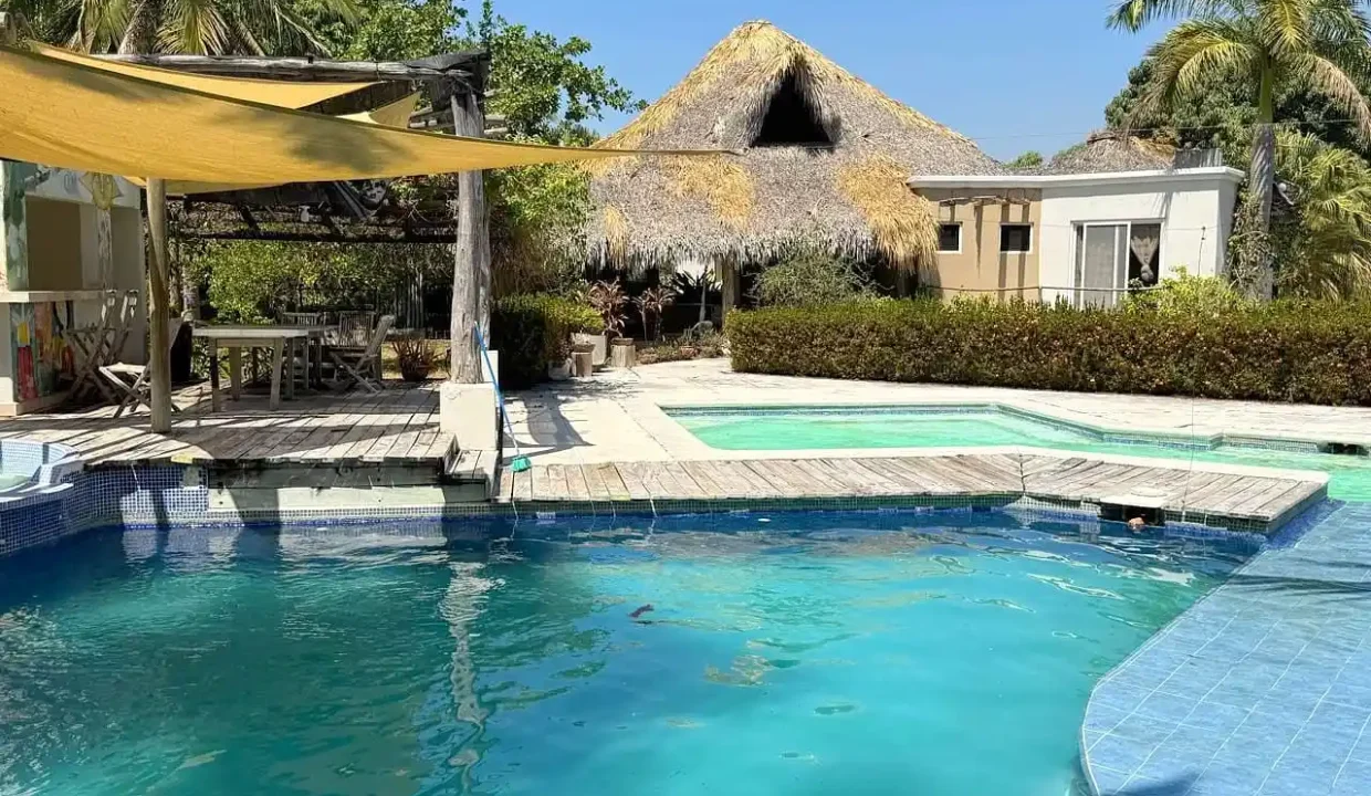 Casa en Monterrico Espaciosa Amplia Piscina y Rancho Km 8.5 (7)