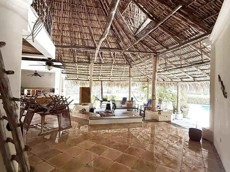 Casa en Monterrico Espaciosa Amplia Piscina y Rancho Km 8.5 (9)