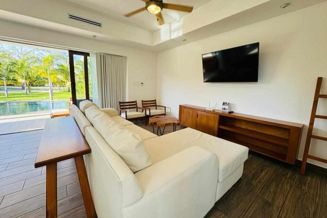 Casa en Villas del Mar Amueblada La Mar Monterrico Km 136 (5)