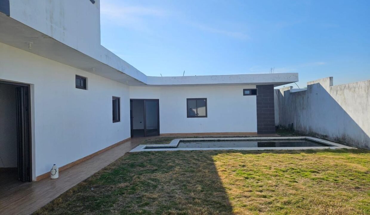 Propiedad en El Garitón Ideal para Casas de Descanso o Airbnb Km 7 Monterrico (6)