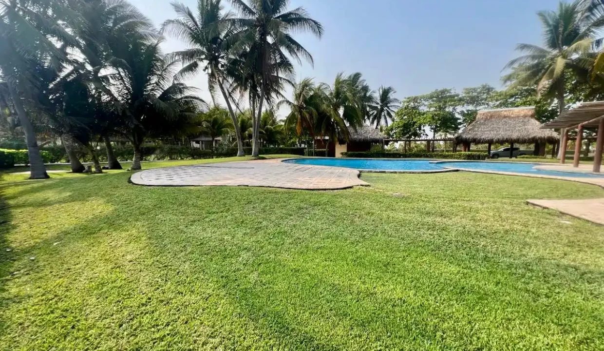 Terreno en Palmeras de Monterrico Km 13.5 Con Título de Propiedad (1)