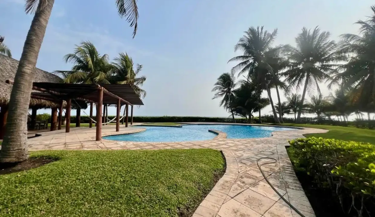 Terreno en Palmeras de Monterrico Km 13.5 Con Título de Propiedad (2)