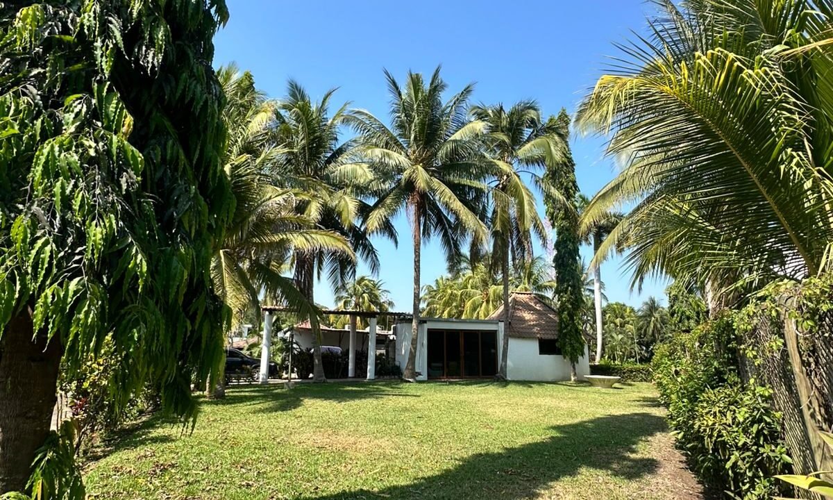 Terreno en Villas del Pacífico Chulamar (1)