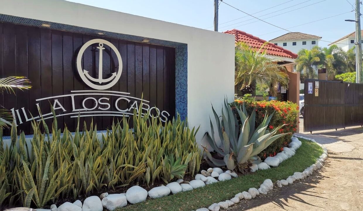 processed-exterior-mf0avveco