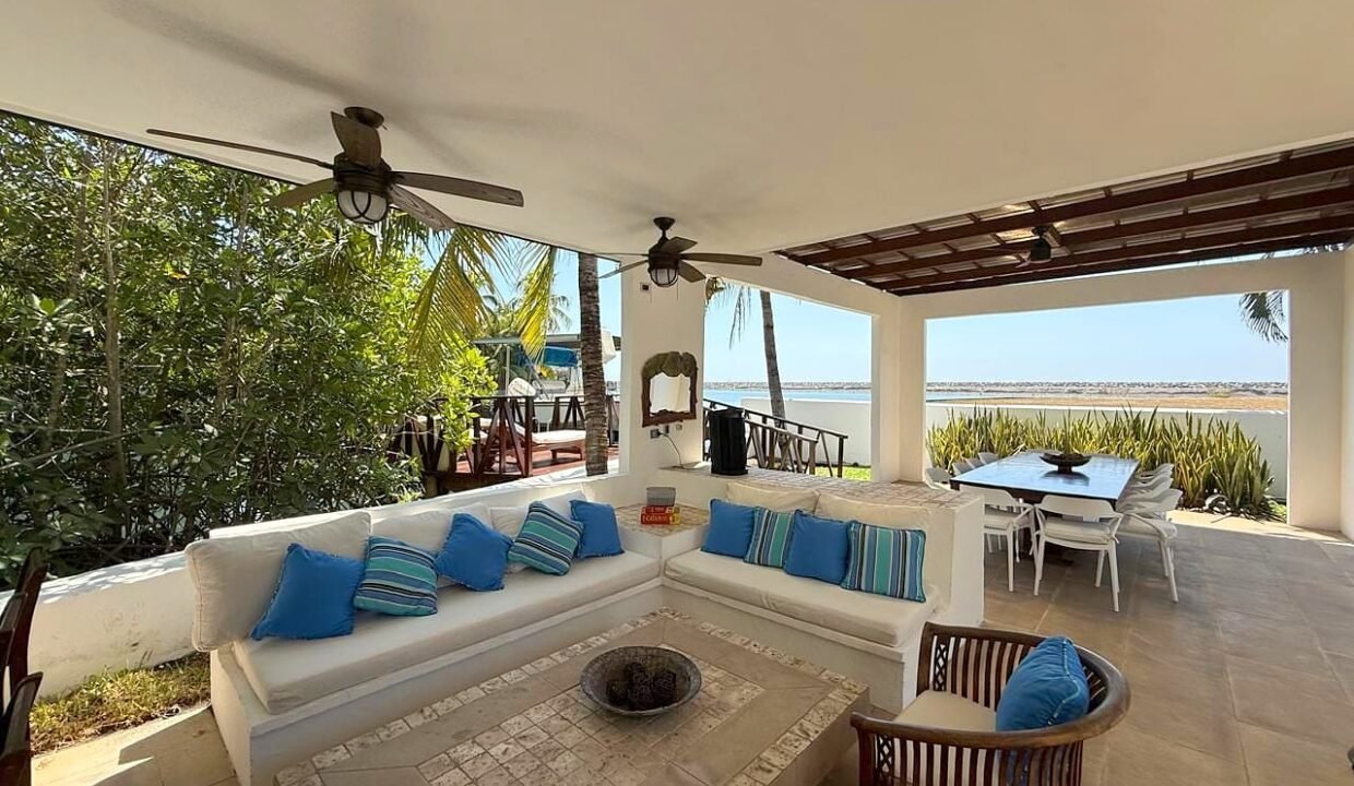 Casa En San Marino Frente al Canal Lancha Incluida (22)