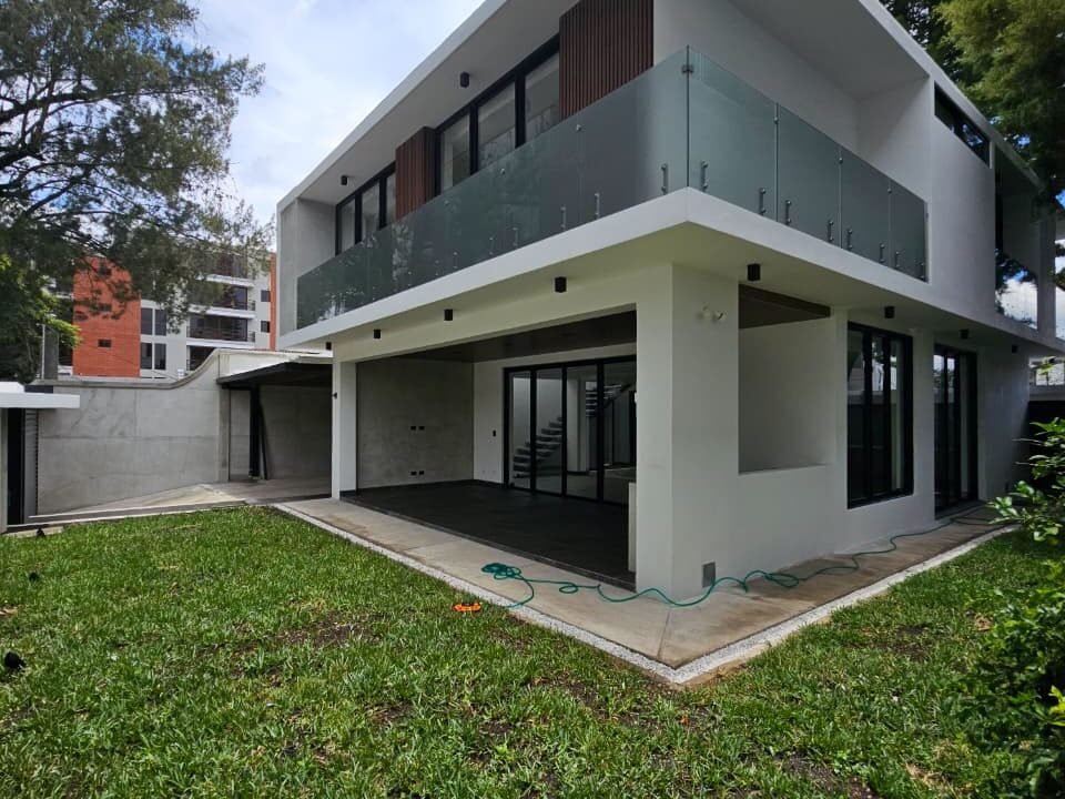 Casa en La Herradura Recién Remodelada Ciudad de Guatemala (1)