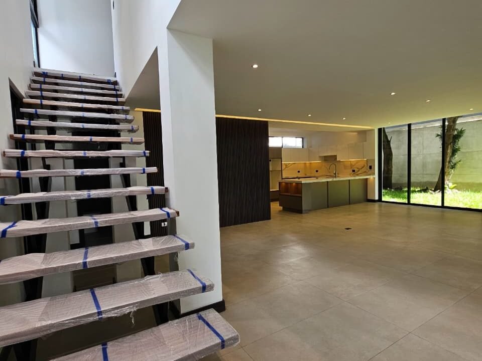 Casa en La Herradura Recién Remodelada Ciudad de Guatemala (11)