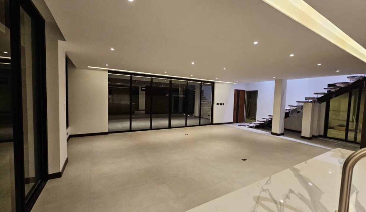 Casa en La Herradura Recién Remodelada Ciudad de Guatemala (43)