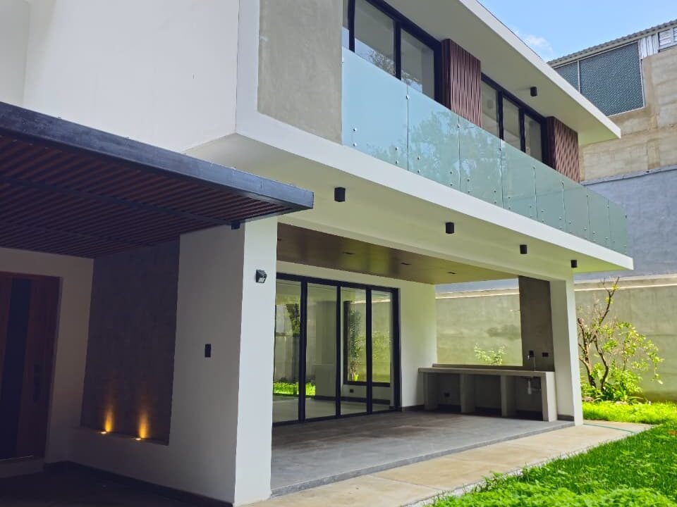 Casa en La Herradura Recién Remodelada Ciudad de Guatemala (5)
