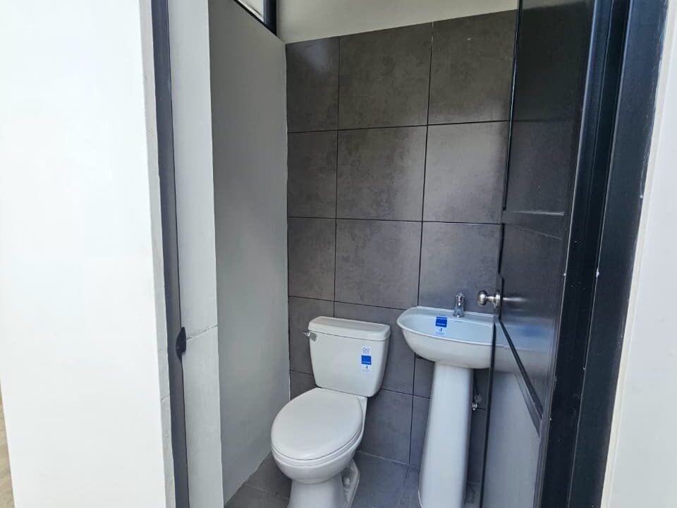 Casa en La Herradura Recién Remodelada Ciudad de Guatemala (7)